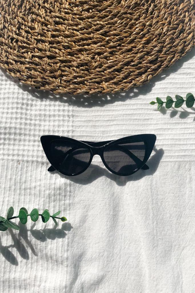 Cali Cat Eye Sunglasses - The Style District